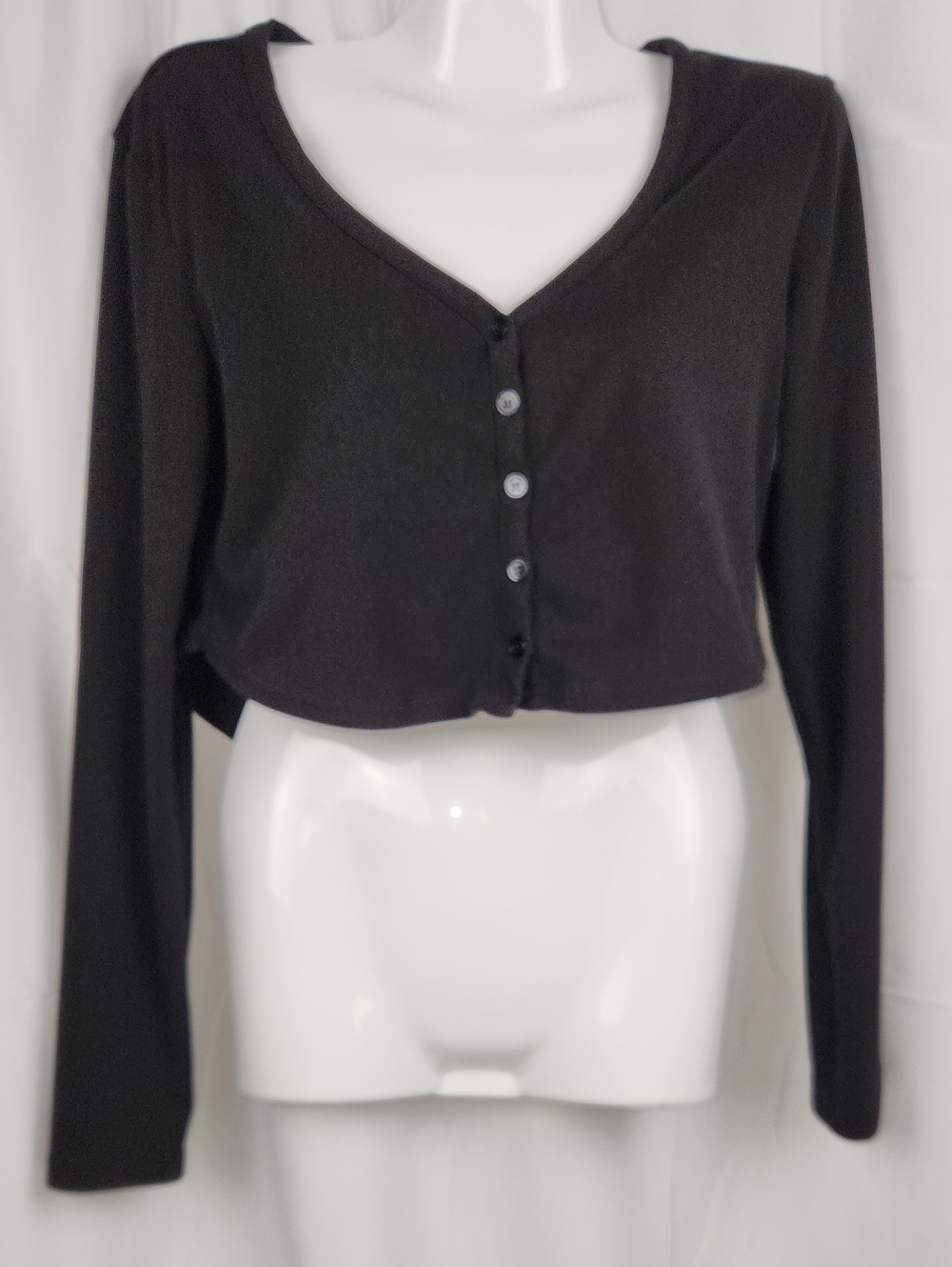 Black Long-Sleeve Cropped Button-Up Top